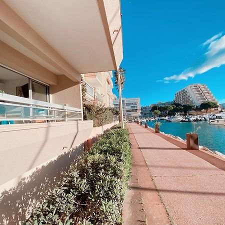 Magnifique T2 Au Calme Avec Une Superbe Vue Sur Le Port Canet-en-Roussillon Exterior photo