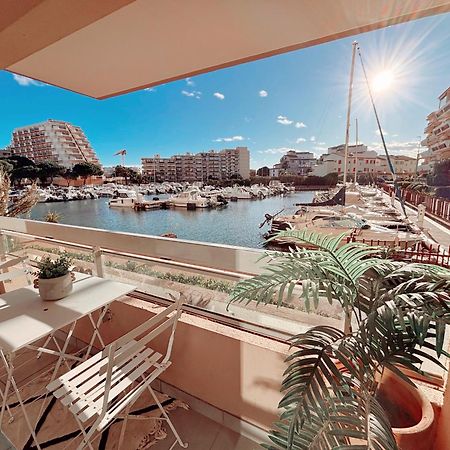 Magnifique T2 Au Calme Avec Une Superbe Vue Sur Le Port Canet-en-Roussillon Exterior photo
